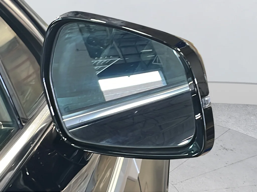 Used 2024 Black Kia S image 42