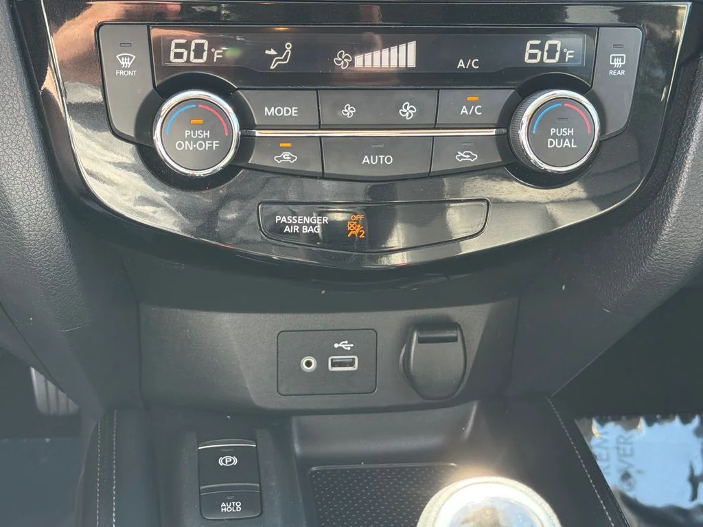 2019 Nissan Rogue SL - Photo 34