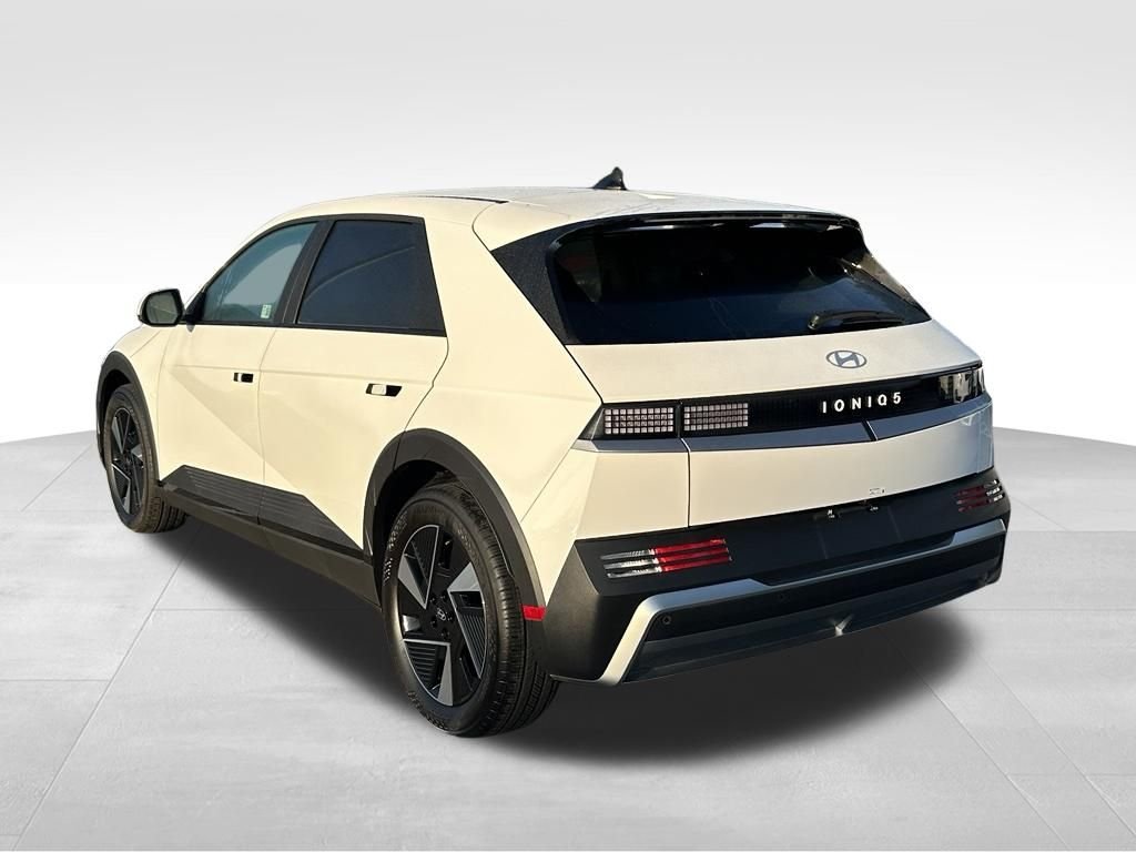 2025 Hyundai IONIQ 5 SE - Photo 6
