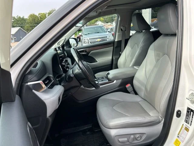 Used 2021 White Toyota Limited image 37