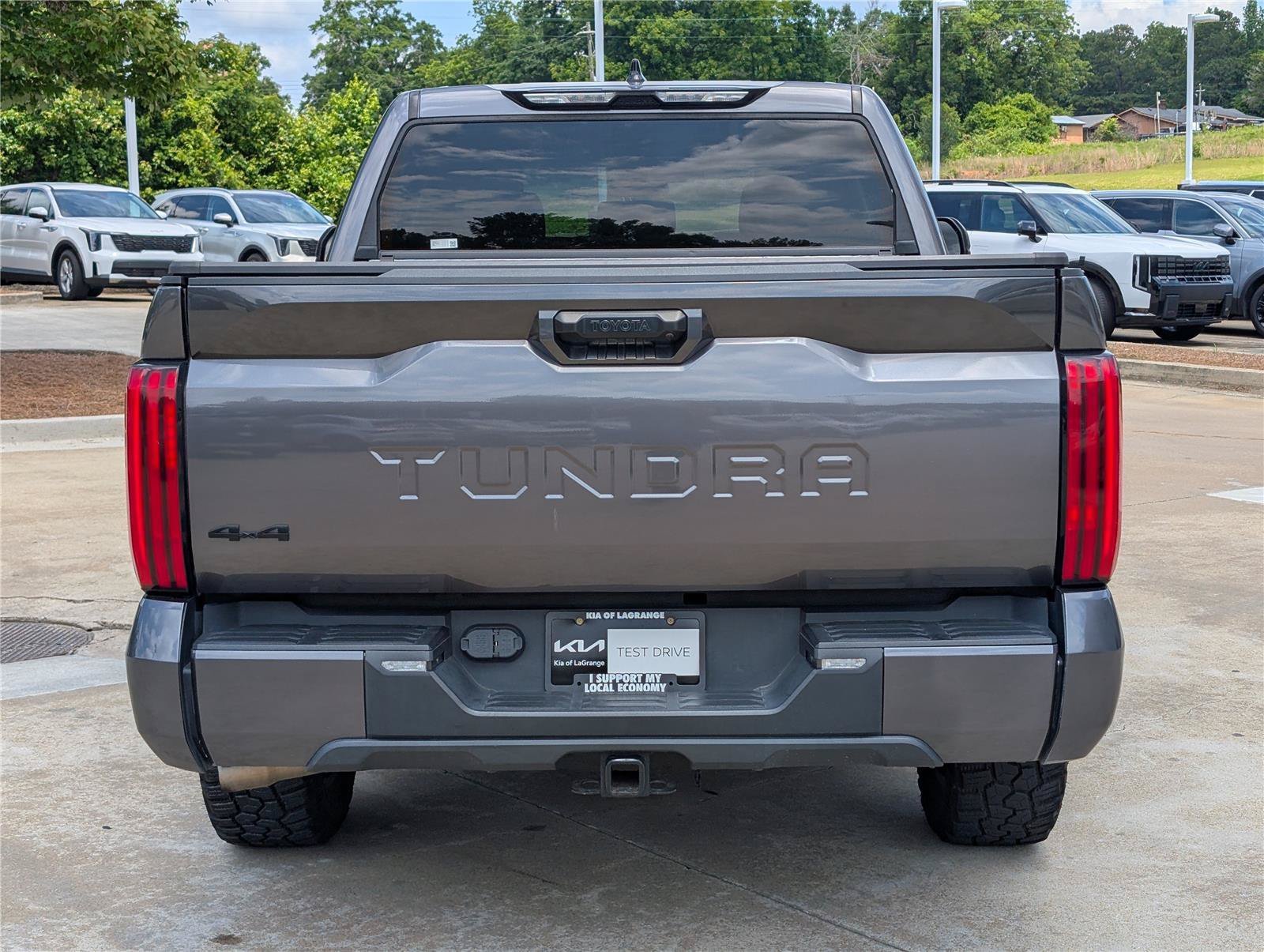 Used 2022 Gray Toyota SR5 image 9