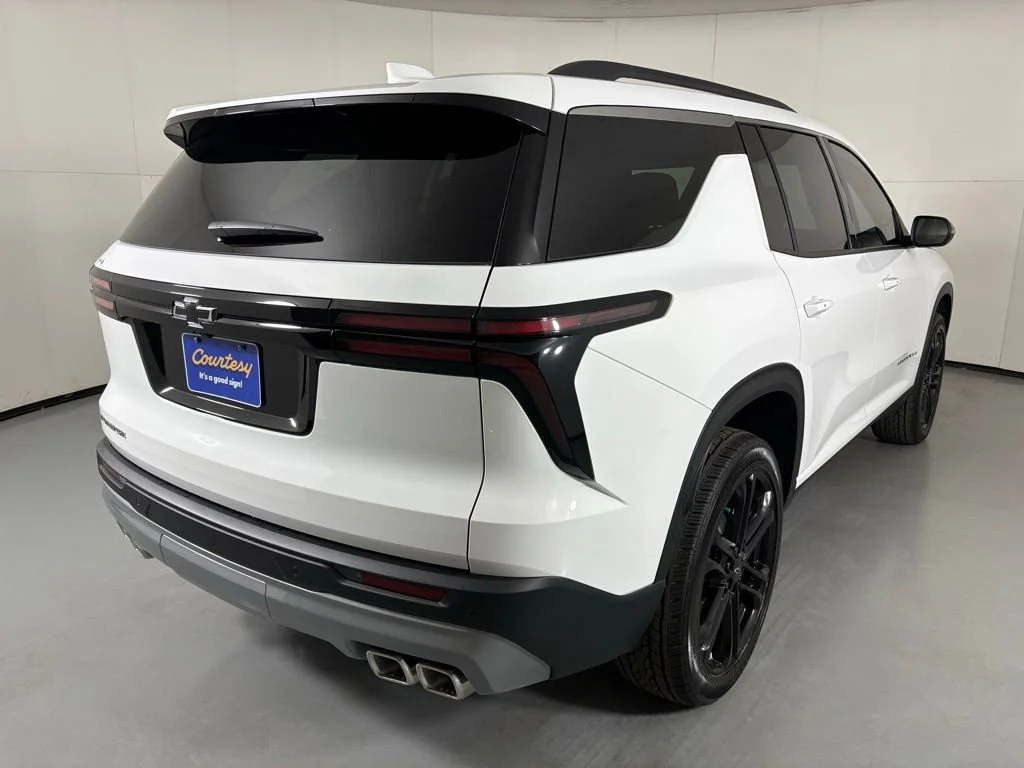 New 2026 Summit White Chevrolet LT image 8