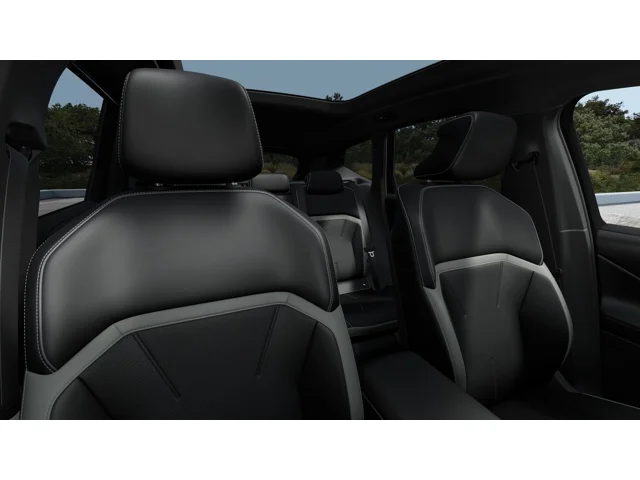 New 2027 Ocean Wave Blue Metallic BMW 50 xDrive image 11