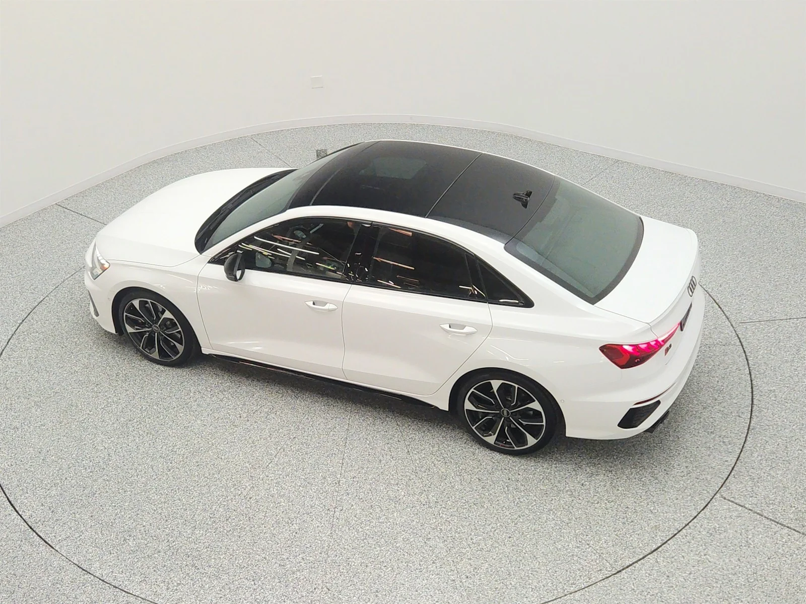 Used 2023 Ibis White Audi Premium 2.0 TFSI quattro image 29