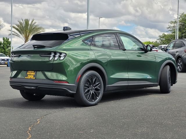 New 2026 Green Ford Select image 4