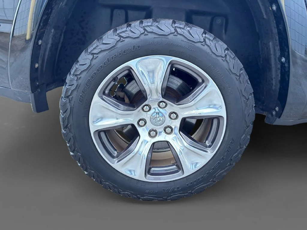 Used 2019 Black Ram Laramie image 11