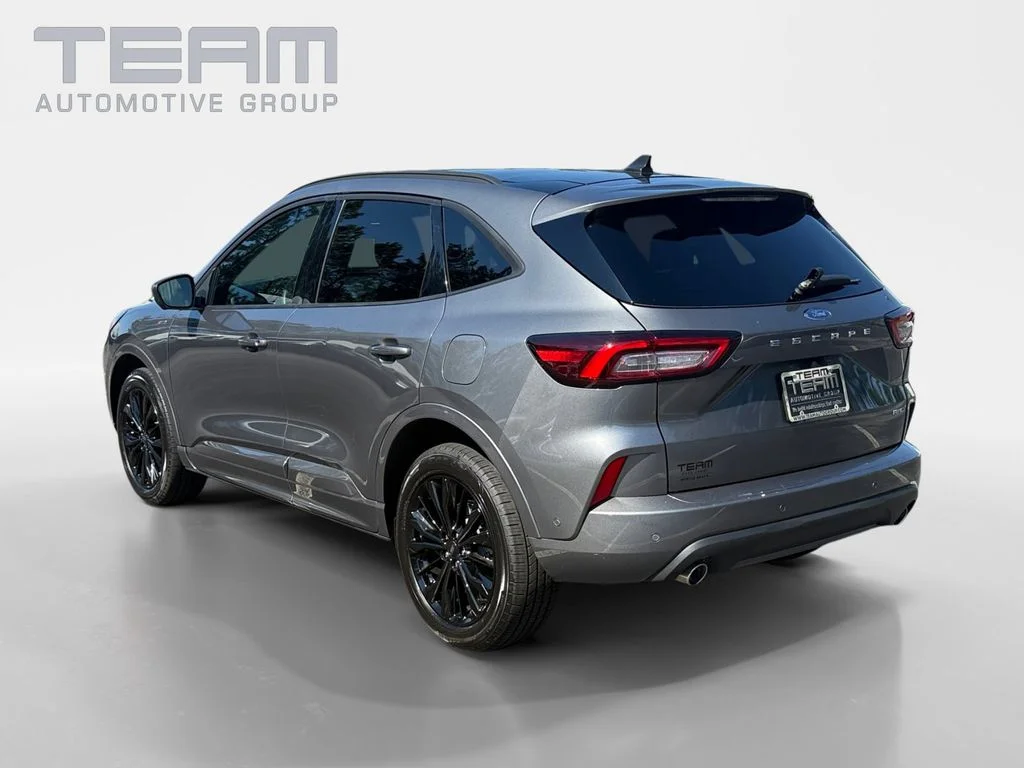 Used 2024 Gray Ford ST-Line Elite image 5