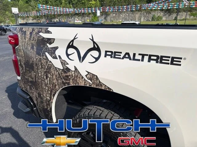 New 2026 White Sands Chevrolet Custom Trail Boss image 15