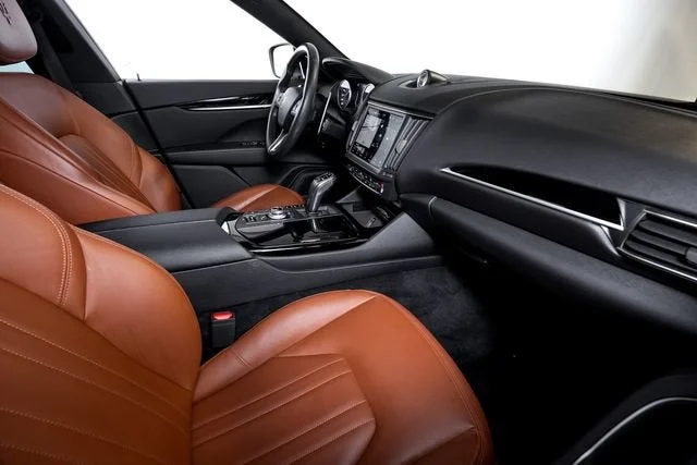 Used 2021 Nero Maserati  image 48