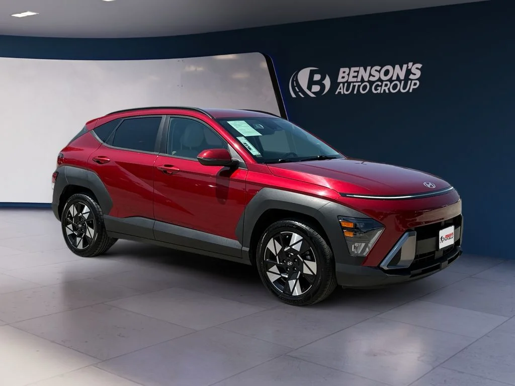Used 2025 Red Hyundai SEL image 7