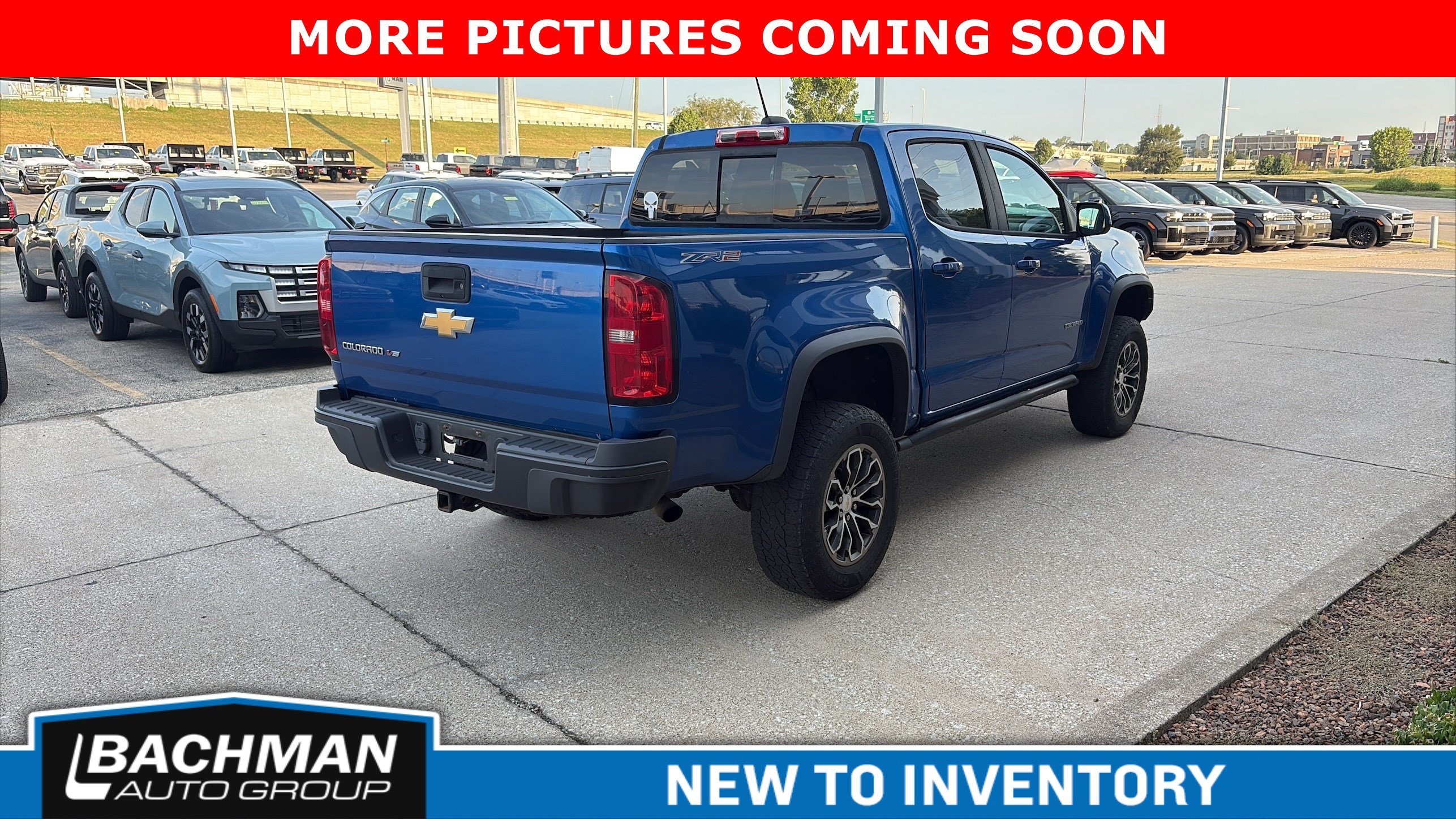 Used 2018 Kinetic Blue Metallic Chevrolet 4WD ZR2 image 6