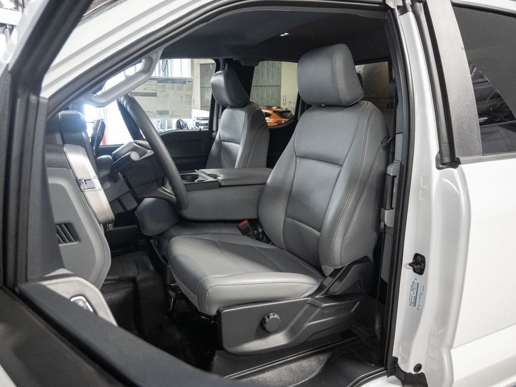 2026 Ford F-350 Super Duty Chassis Cab XL - Photo 10