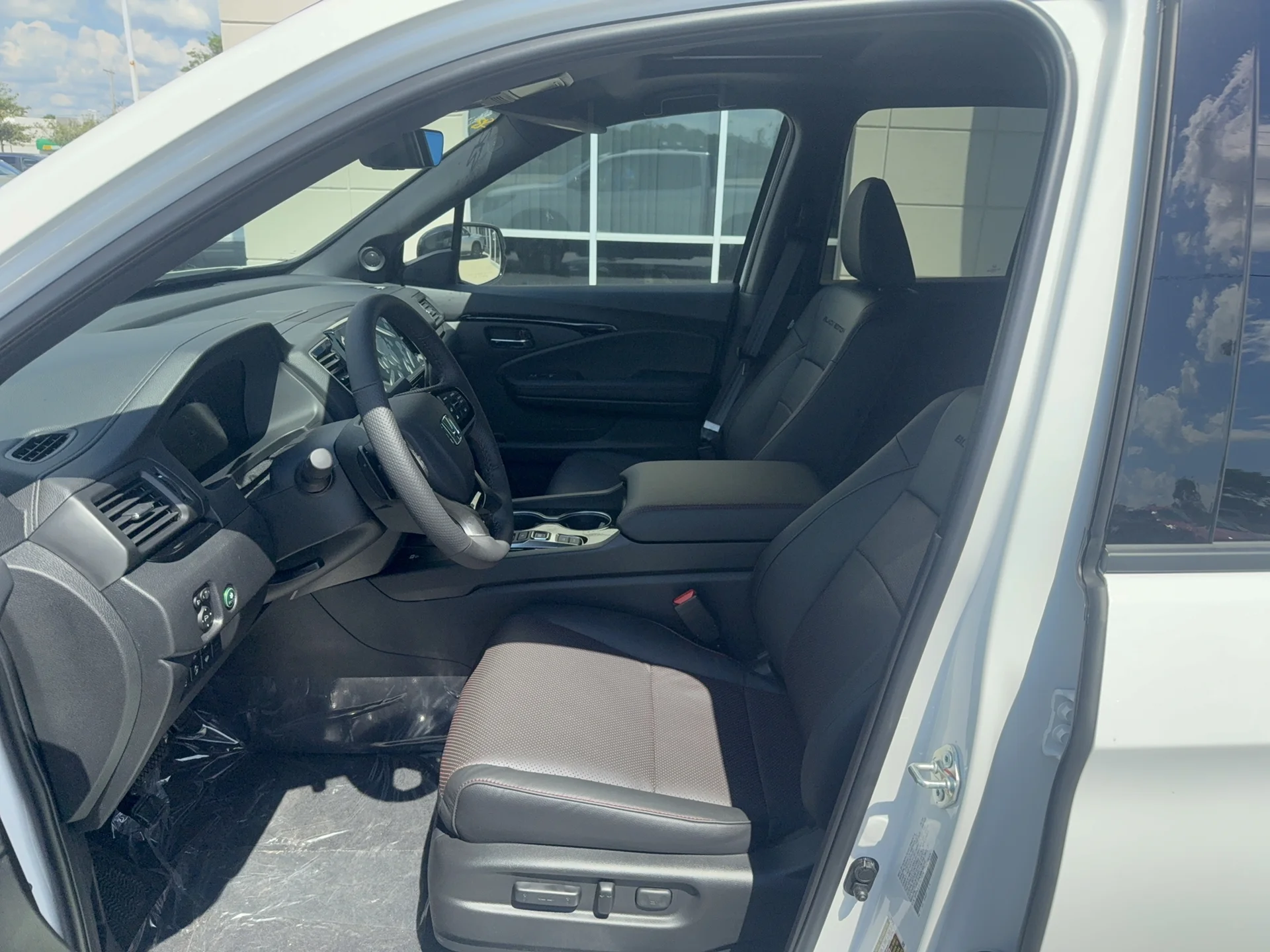 New 2026 Platinum White Pearl Honda Black Edition image 10