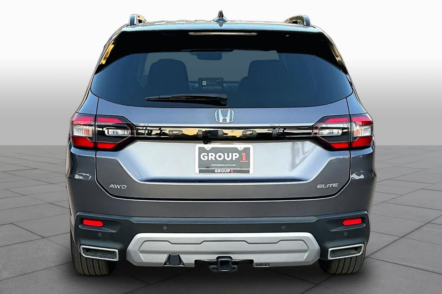 Certified Used 2025 Modern Steel Metallic Honda Elite image 5