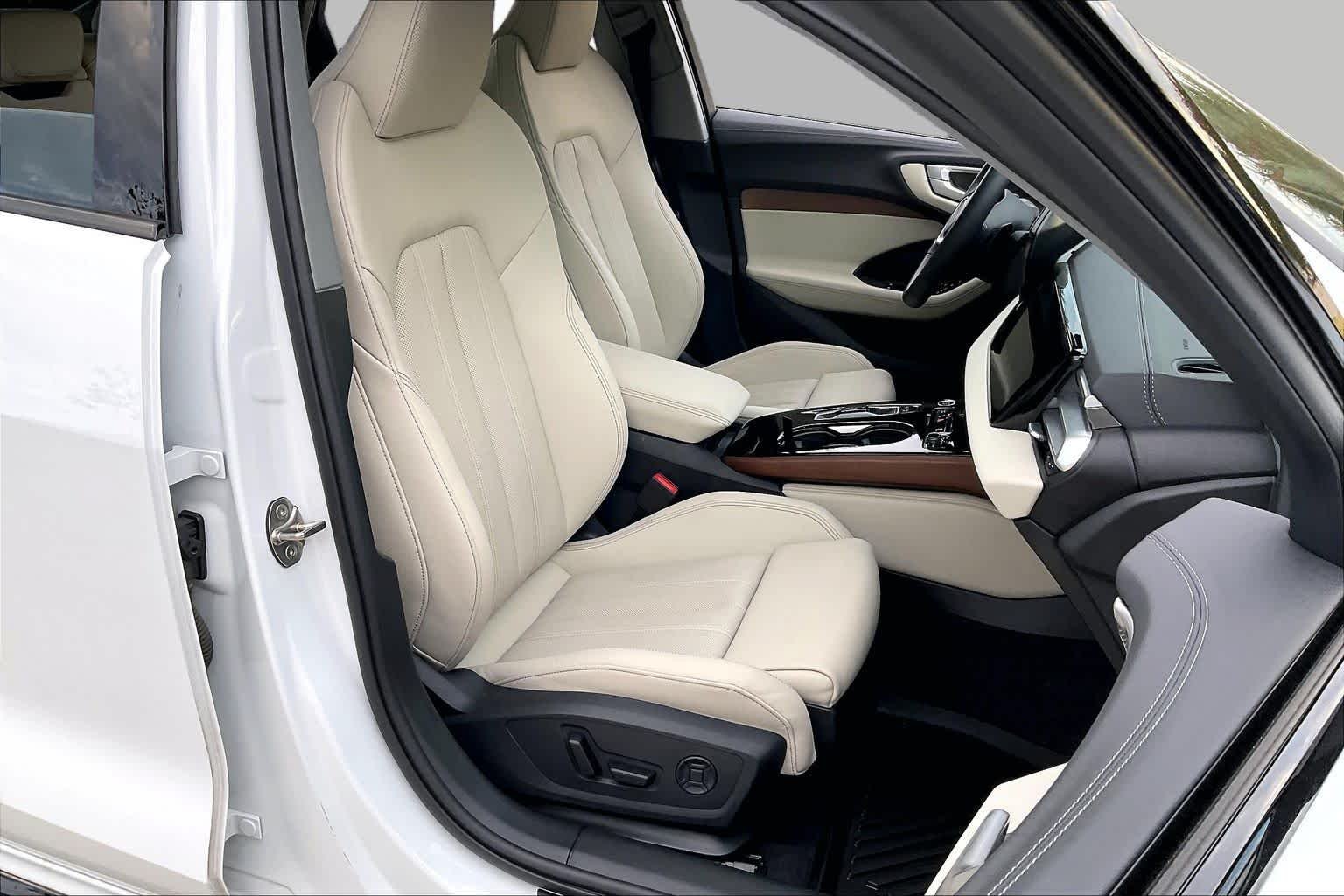 Used 2026 Glacier White Metallic Audi Premium Plus image 9
