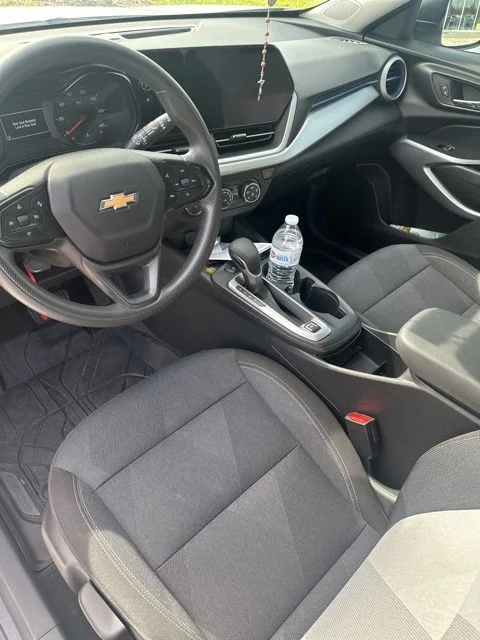 Used 2024 White Chevrolet LS image 5