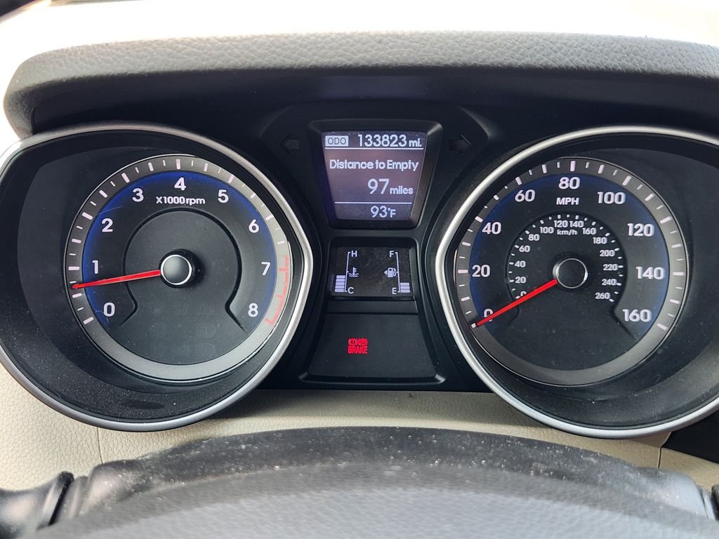 Used 2013 Black Noir Pearl Hyundai Base image 16