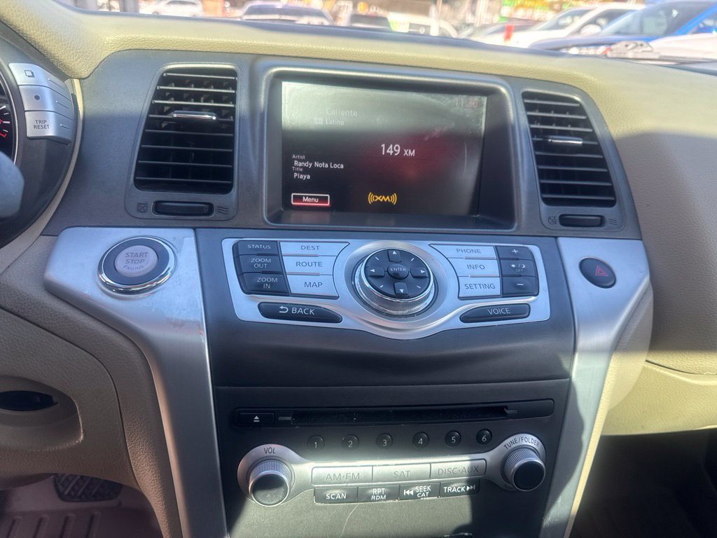Used 2012 White Nissan SL image 46