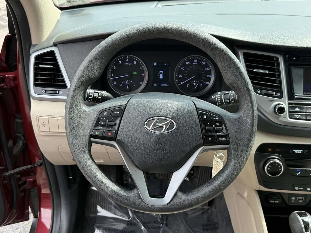 Used 2016 Red Hyundai SE image 16