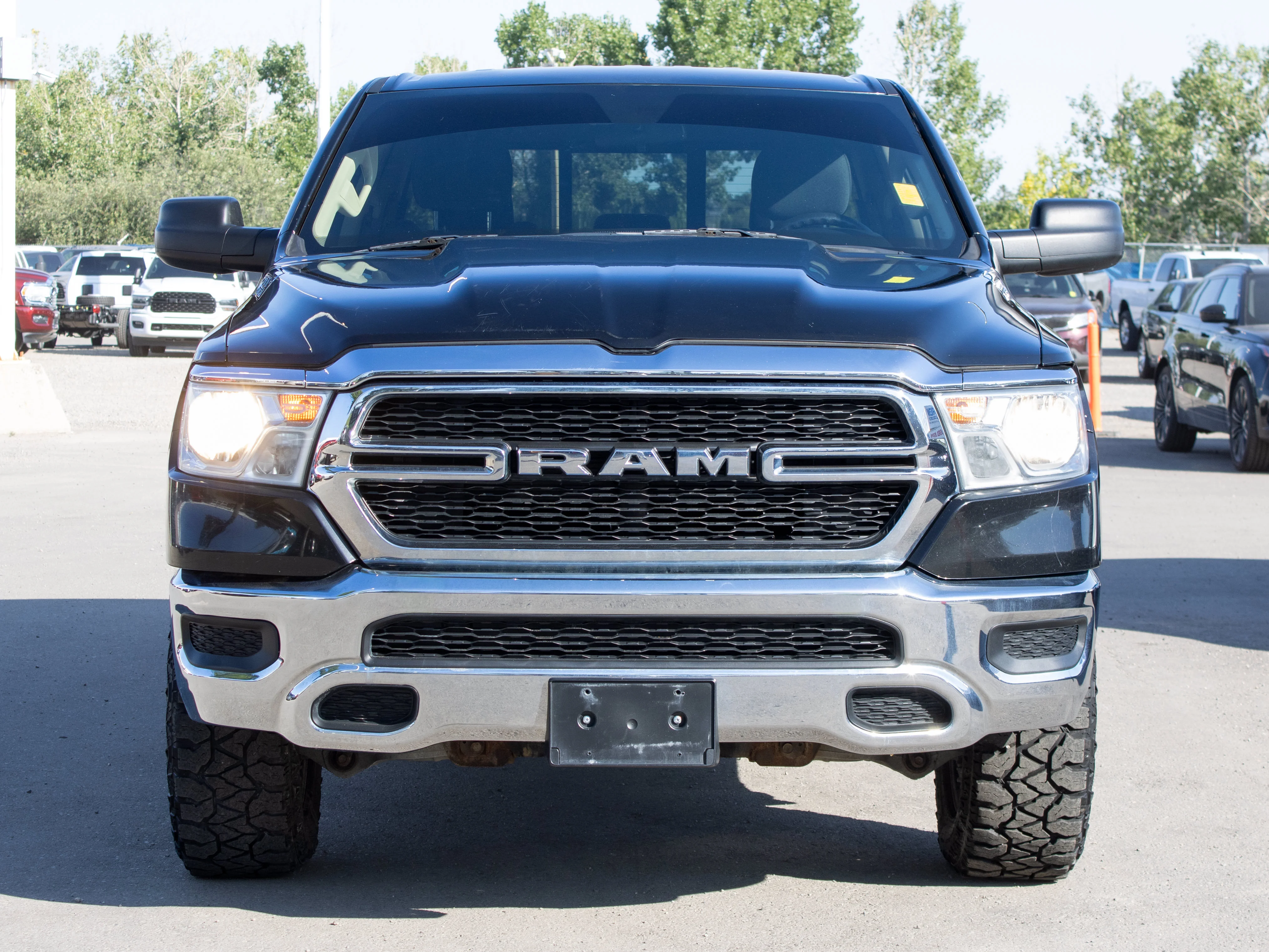 Used 2019 Black RAM Tradesman* 5.7L HEMI V8 | Class IV Hitch | Spray-In Bedliner | Bluetooth | Backup Camera | image 9