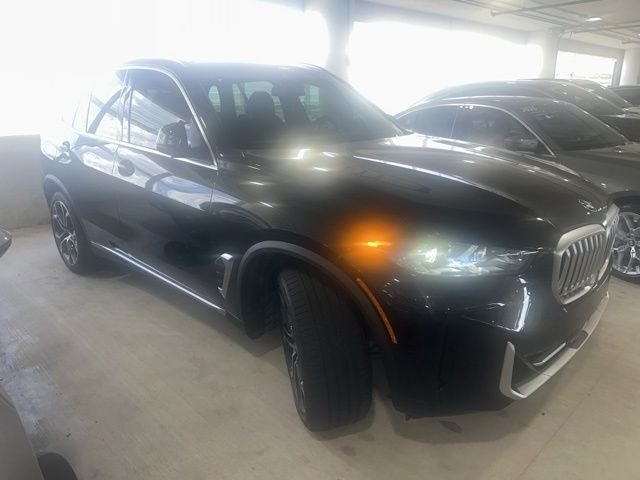 2024 BMW X5 sDrive40i's photo