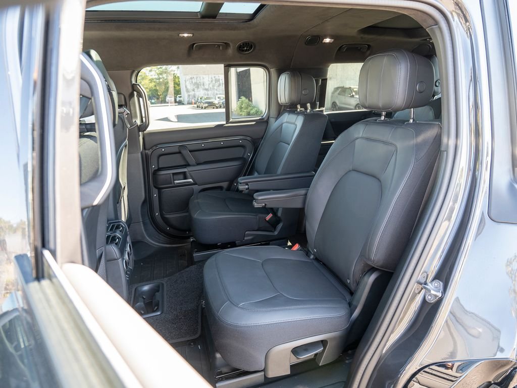 2026 Land Rover Defender V8 - Photo 23