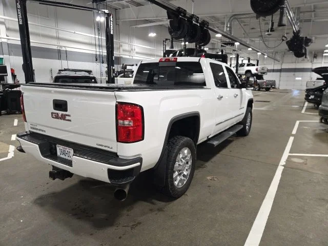 Used 2016 White GMC Denali image 5