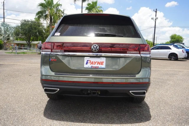 New 2026 Avocado Green Pearl Volkswagen 2.0T SE w/Technology image 8
