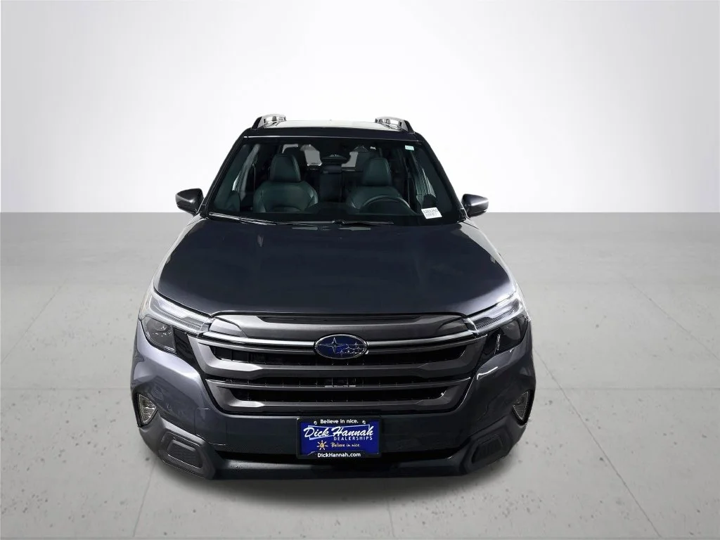 New 2026 MAGNETITE GRAY METALLIC Subaru Limited Hybrid image 3