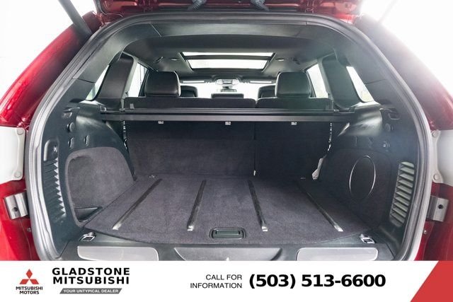 Used 2017 Velvet Jeep Limited image 9