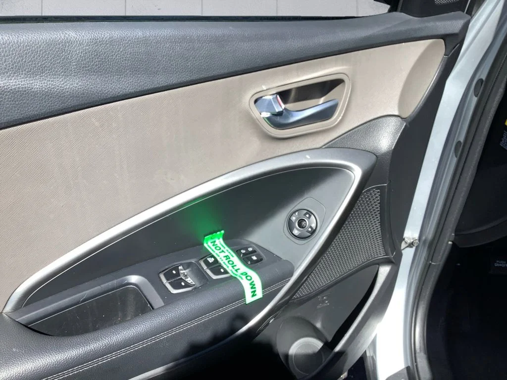 Used 2018 Silver Hyundai 2.4 Base image 12