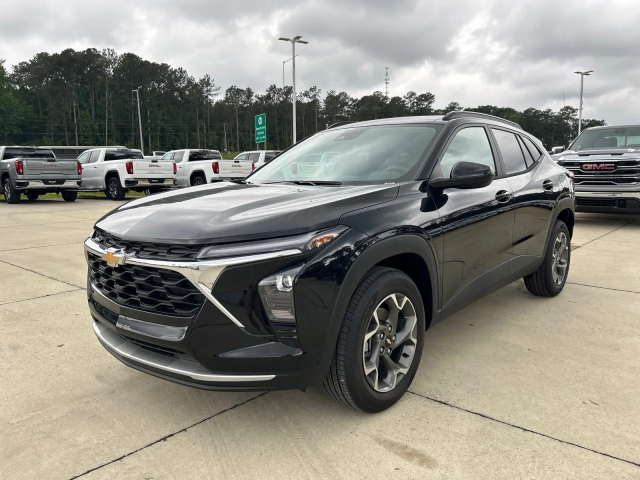 2026 Chevrolet Trax LT's photo