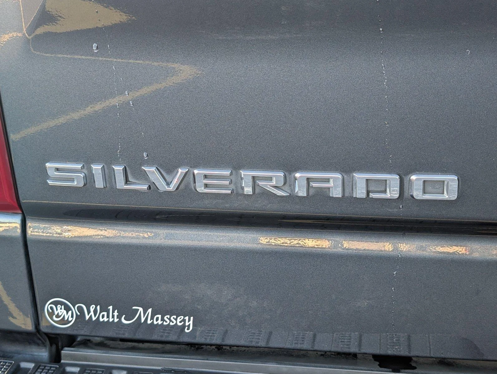 Used 2022 SHADOW GRAY METALLIC Chevrolet Custom image 6
