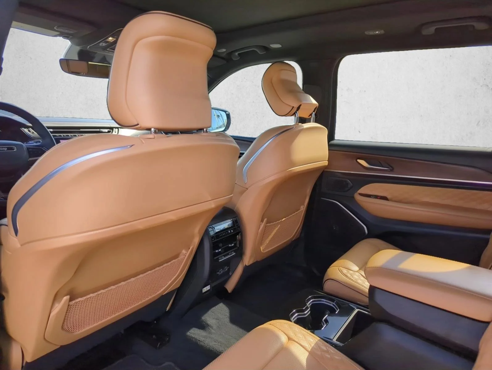 Used 2025 Bright White Clearcoat Jeep Summit image 15