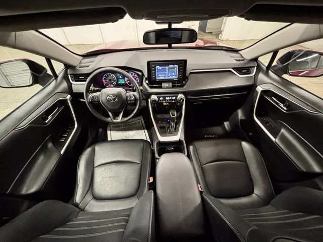 Used 2021 Red Toyota XLE Premium image 12