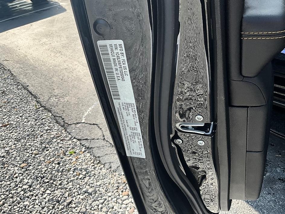 New 2026 High Gloss Black Jeep 85th Anniversary Edition image 44