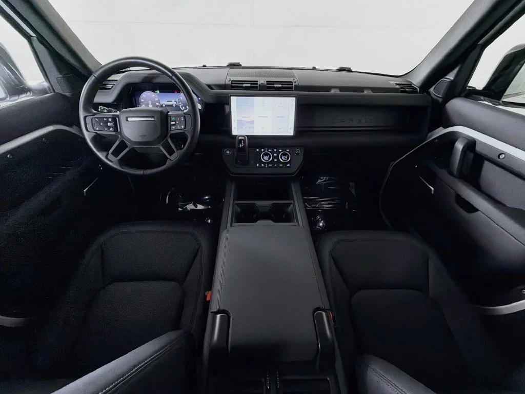 Used 2025 Fuji White Land Rover S image 26