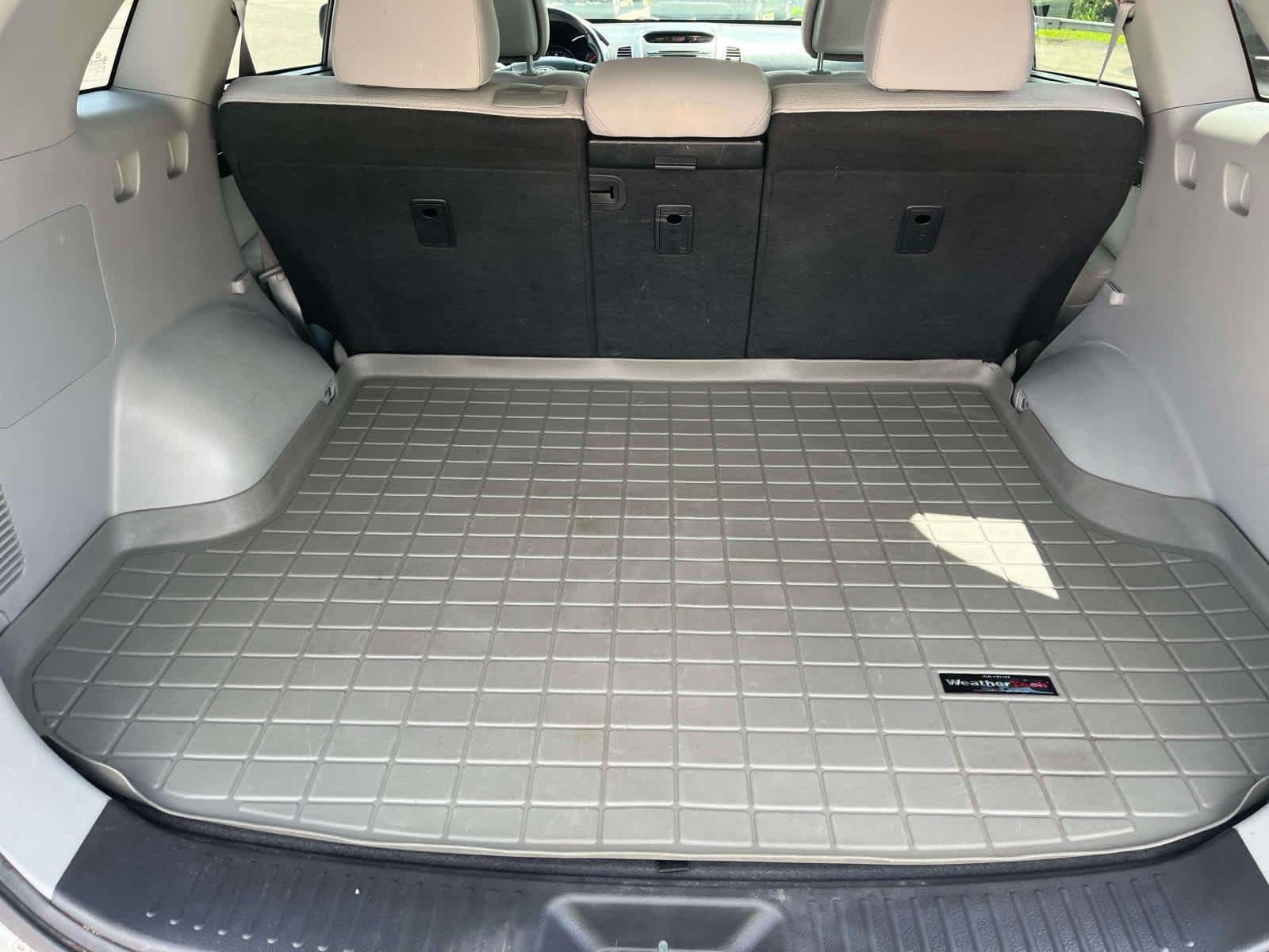 Used 2015 Bright Silver Kia LX image 22