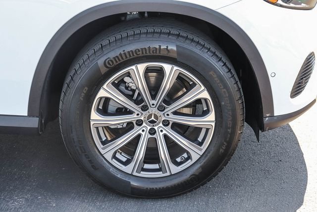 Used 2025  Mercedes-Benz GLC 300 image 10