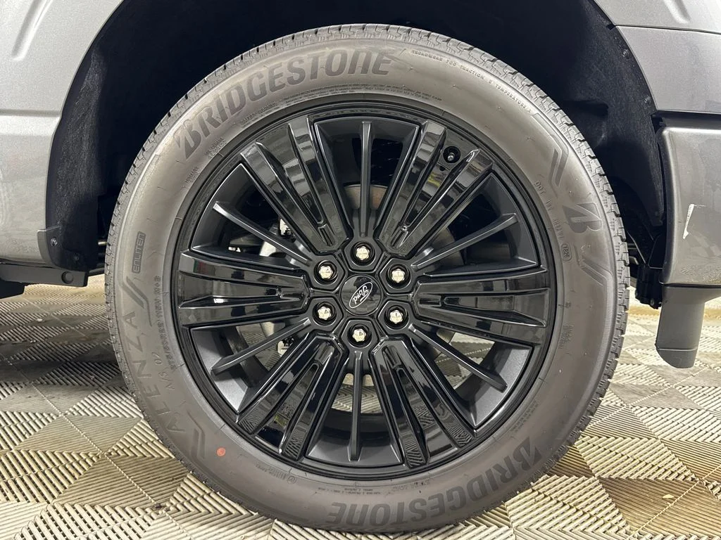 New 2026 Gray Ford Platinum image 14