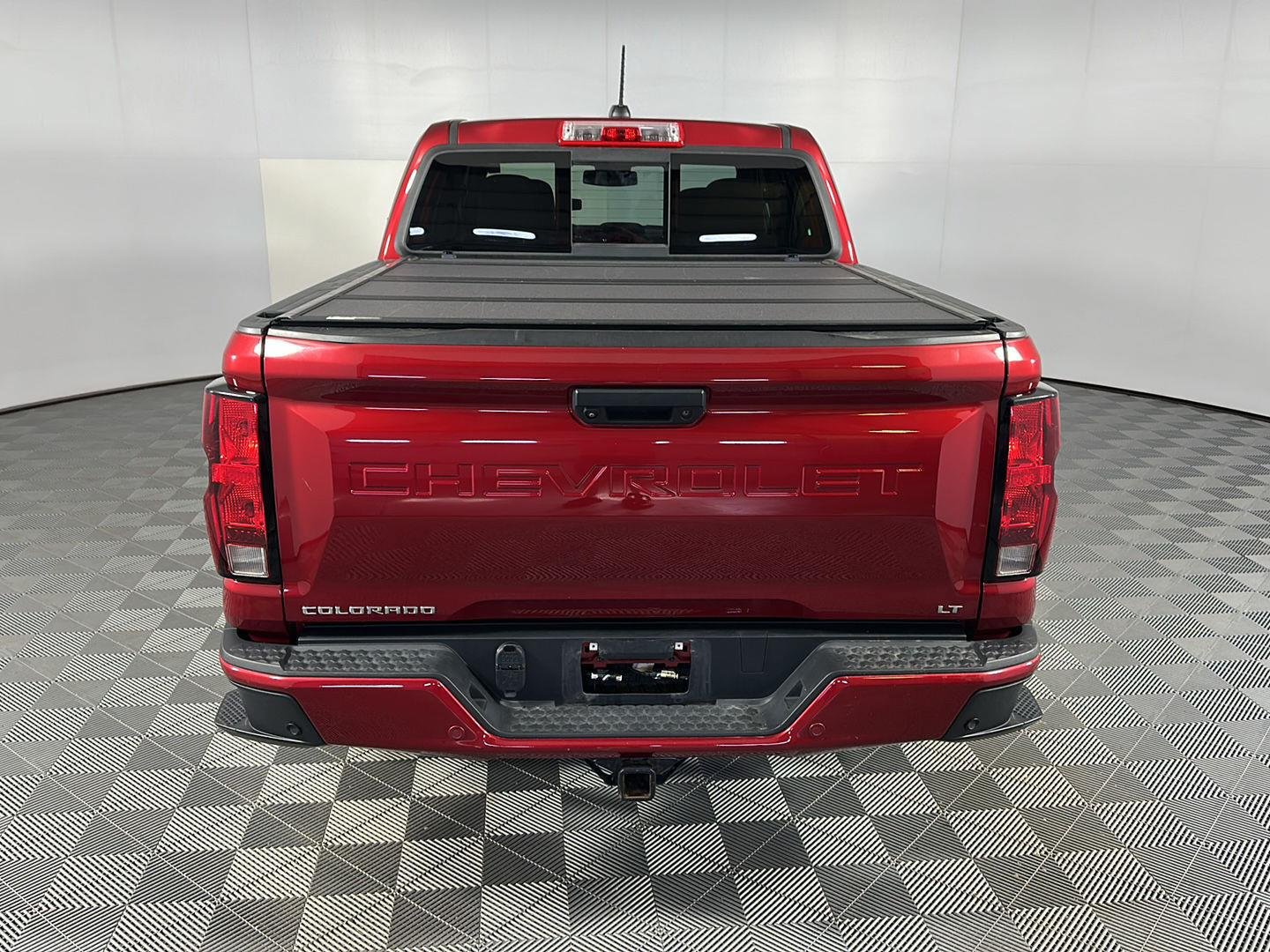 Used 2023 Radiant Red Tintcoat Chevrolet 4WD LT image 9