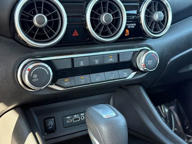 2025 Nissan Sentra SV - Photo 27