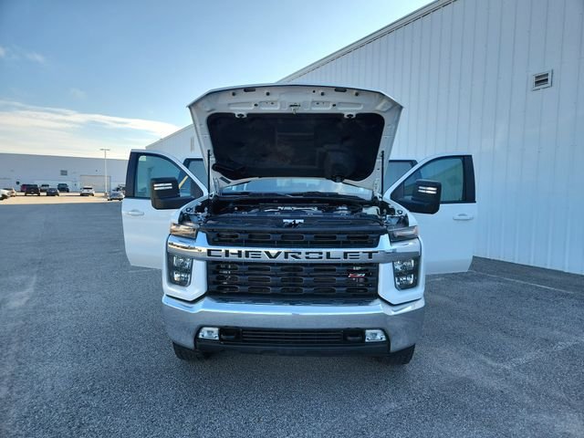 Used 2023 White Chevrolet LT image 13