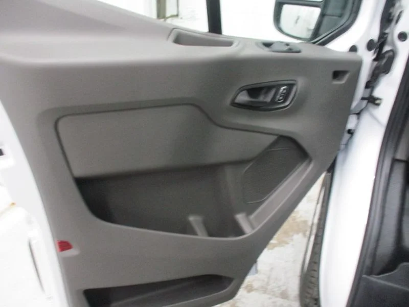 New 2023 OXFORD WHITE Ford Base image 13