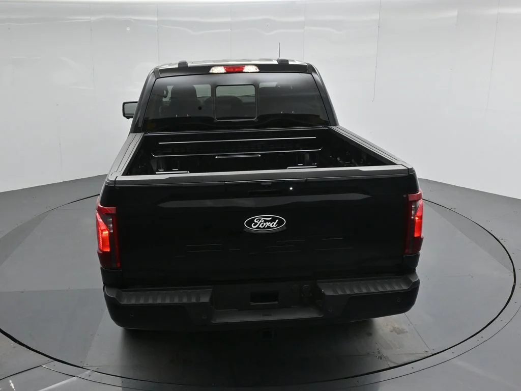 New 2026 Agate Black Metallic Ford XLT image 39