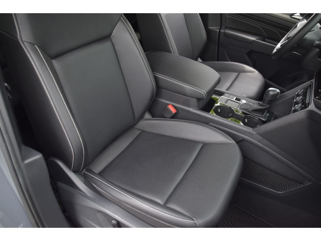 Used 2020 Platinum Gray Metallic Volkswagen 3.6L V6 SEL image 26