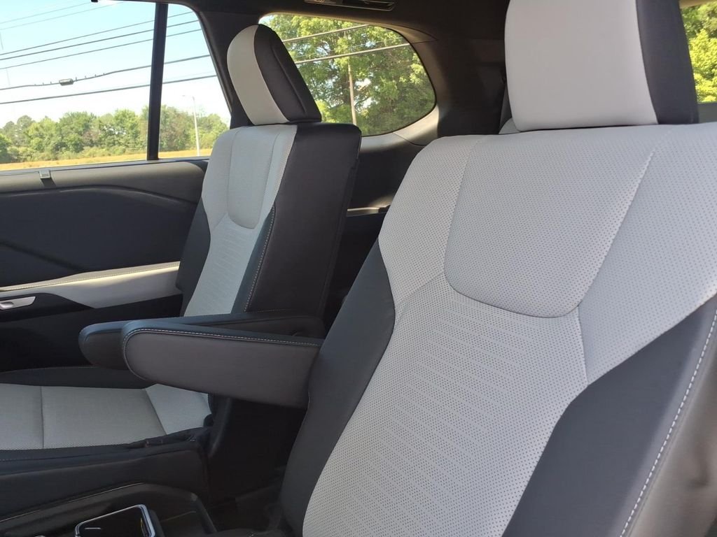Used 2024 Beige Lexus 500h F SPORT Premium image 12
