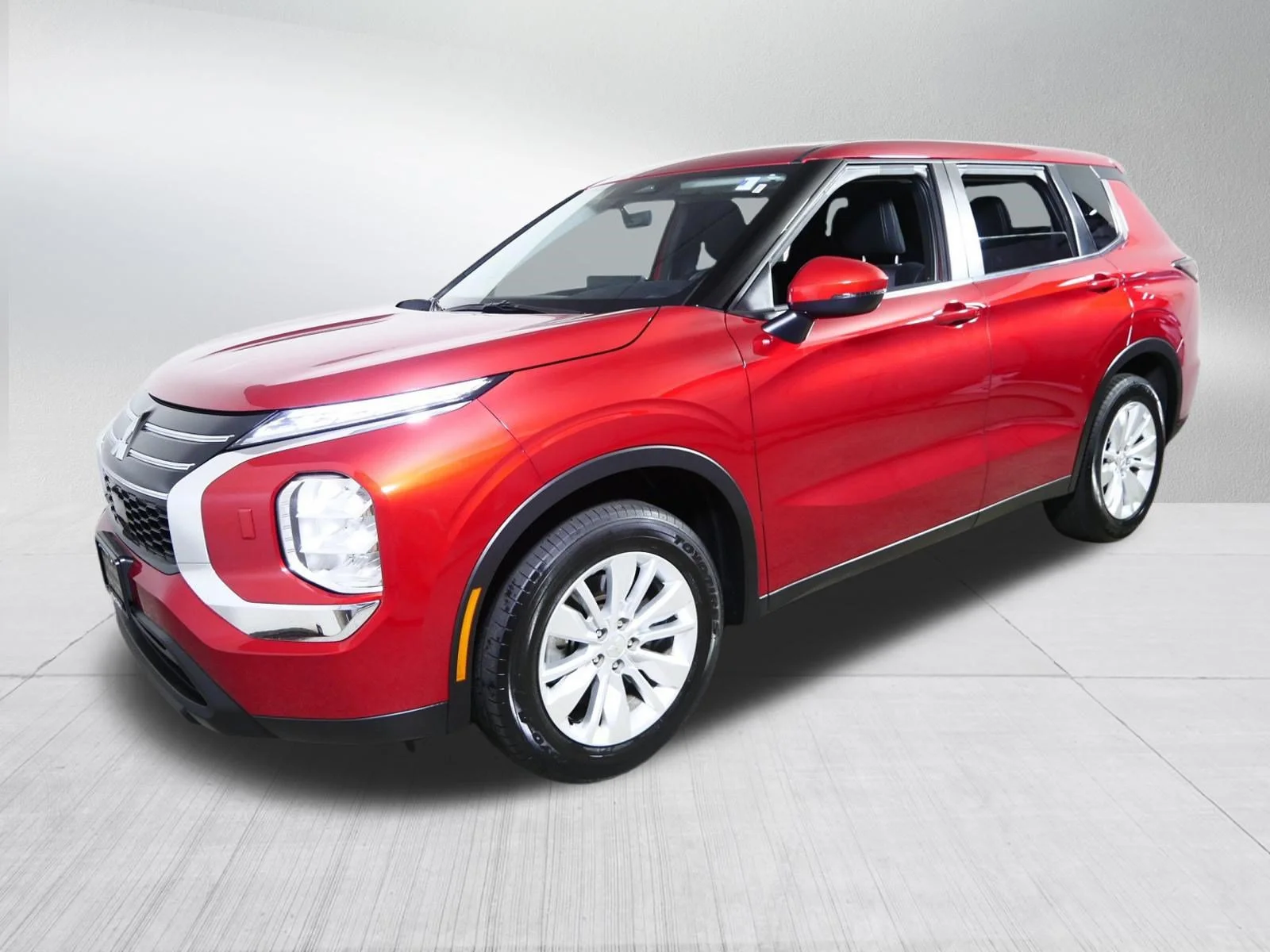 Used 2025 Red Diamond Mitsubishi ES image 3