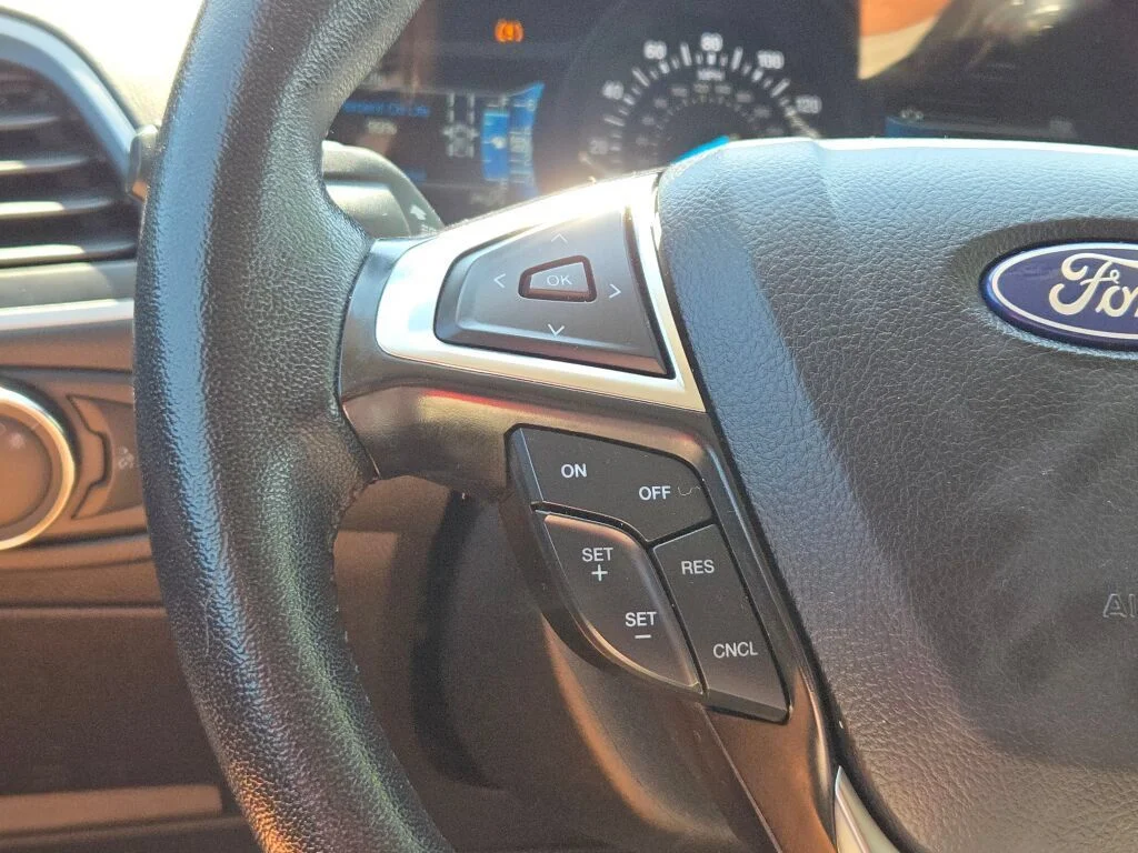 Certified Used 2024 Gray Ford SEL image 28