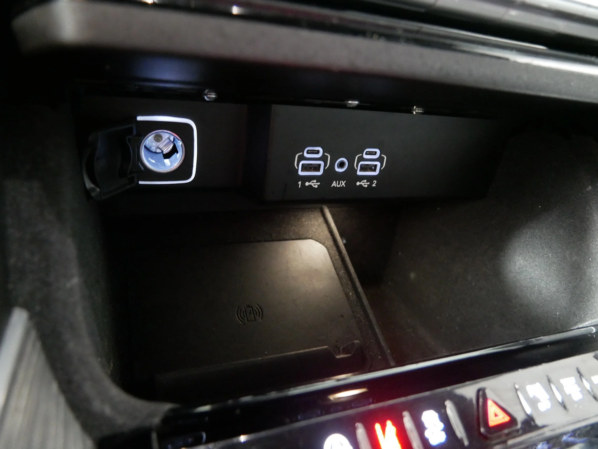 Used 2023 Bright White Clearcoat Jeep Series II image 31